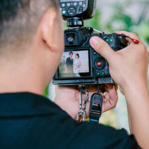 Diploma in Wedding Photography to Become a Professional Wedding Photographer