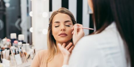 Become A Professional Makeup Artist​