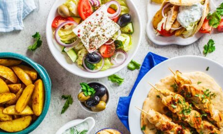 Kuchnia Grecka: Śródziemnomorskie Dania W Prostej Formie