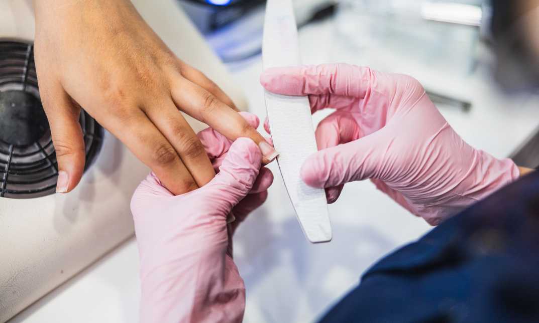 Nail Technician (for competition)